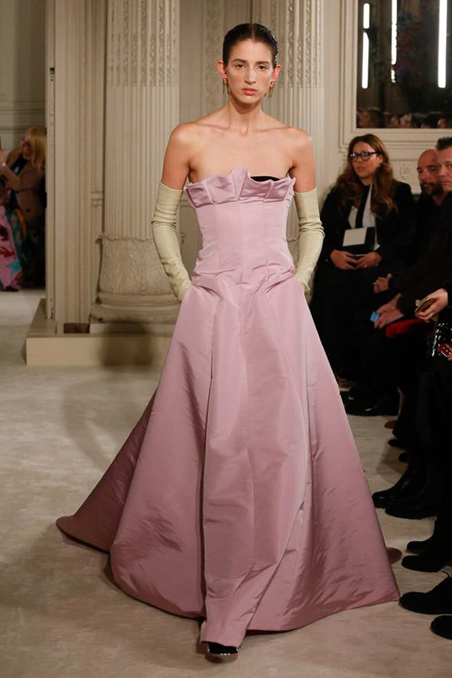 Avalentino Pasarela 197298870 683x