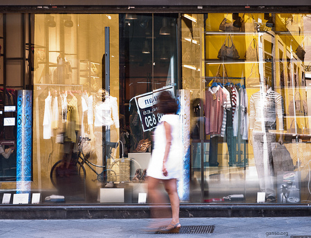 La confianza de los consumidores crece, aunque sigue en mínimos... ¿Un espejismo?