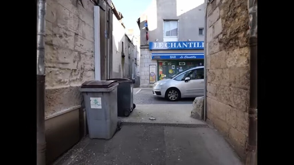 Así deberían ser los metaversos, con Unreal Engine 5 y haciendo que dude si estoy en el mundo real Así deberían ser los metaversos, con Unreal Engine 5 y haciendo que dude si estoy en el mundo real