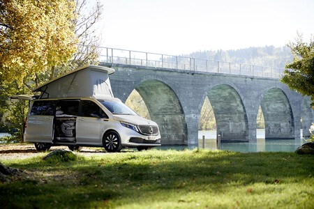 Mercedes Benz Eqv Camper 2022 001