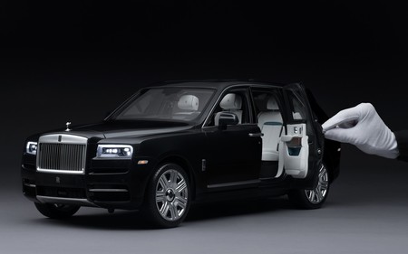 Juguetes premium: la maqueta de un Rolls-Royce Cullinan que cuesta más que un SEAT León