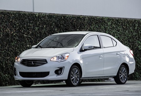 Mitsubishi Mirage G4 2017 1600 03