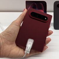 Probamos los dos móviles más 'Top' de Xiaomi del momento: cómo de cómoda es la mini-pantalla del Xiaomi 18 Pro y cómo se maneja el Xiaomi 18 Fold a una mano
