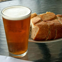 A los humanos nos gusta la cerveza. La gran pregunta es si fue la responsable de haber impulsado la agricultura o si fue el pan 