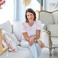 "Las opiniones contradictorias, las redes sociales y los consejos pueden provocar infoxicación en la mamá", hablamos con la baby planner Belén Marinone 