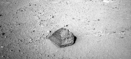 La primera roca marciana que analizará el Curiosity tiene forma de pirámide