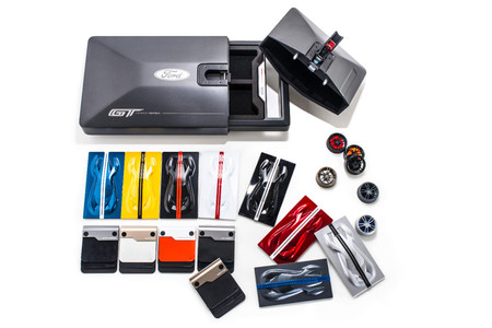 Si has recibido este kit estás de suerte, te han asignado un Ford GT y quieren que lo configures