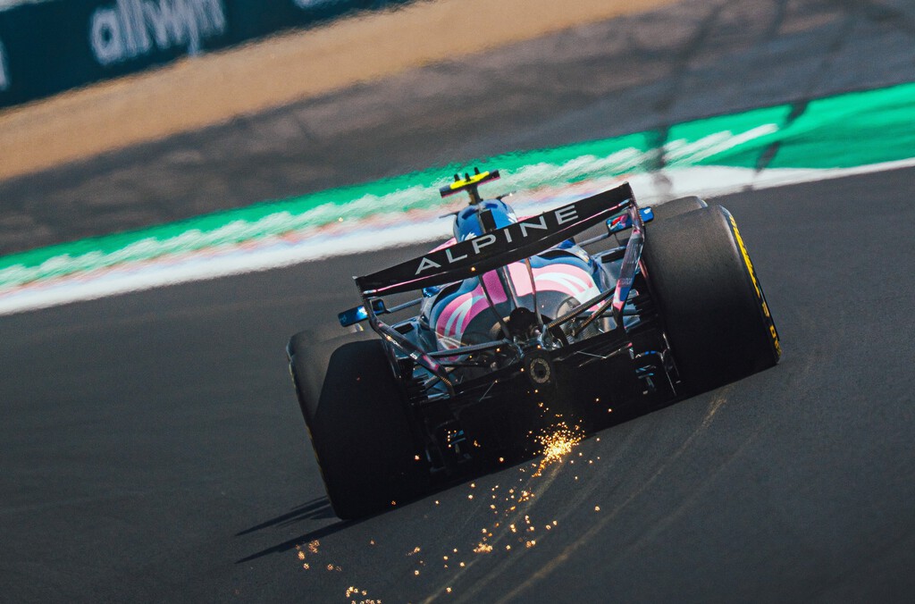 La FIA va a cambiar las reglas porque los nuevos coches de la F1 tienen un problema: están provocando incendios