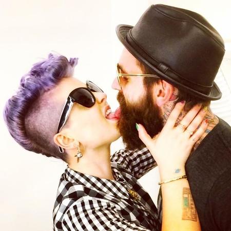 Va a ser que Kelly Osbourne vuelve a tener el corazón contento