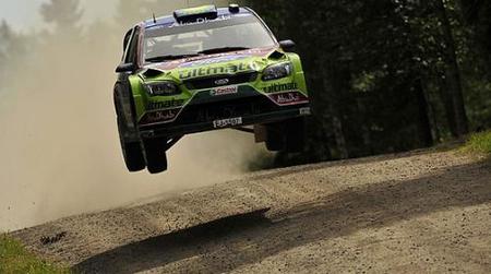 Jari-Matti Latvala supera a Sordo y Kimi Raikkonen abandona