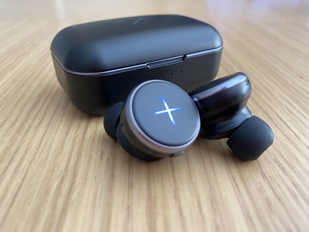 X by Kygo Xellence, análisis: autonomía notable y cancelación activa de ruido para unos auriculares que no pasan desapercibidos