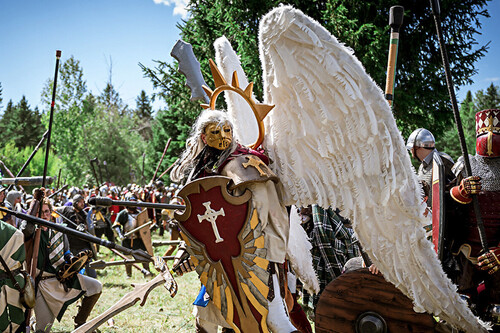 Unos fanáticos del RPG fundaron una ciudad medieval en la que vivir como si fuera una partida de rol, hasta que la fantasía se les fue de las manos 