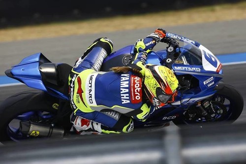 Hablamos con María Herrera, otra mujer que hace historia en el motociclismo: "Quiero ganarles a todos"