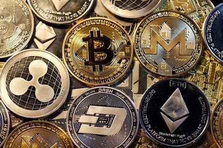 La Guardia Civil desmantela una banda que blanqueó 9 millones de euros usando cajeros de criptomonedas