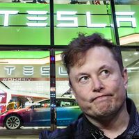 Elon Musk al fin se da cuenta de que Tesla no puede competir en precio con los coches chinos: Se la juega todo al taxi autónomo 