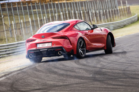 El Toyota GR Supra tendrá versiones más potentes, aunque seguirá sin ofrecer un cambio manual