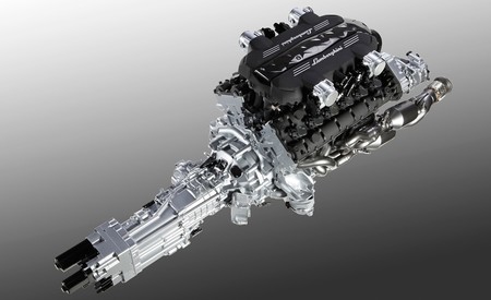 Lamborghini Aventador V12