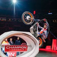 Toni Bou consigue su 65ª victoria en el Campeonato X-Trial en una final apretadísima frente a Adam Raga