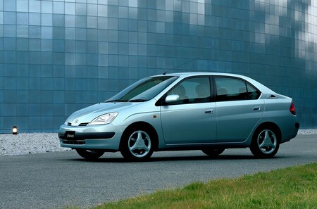 Toyota Moda 90 Prius