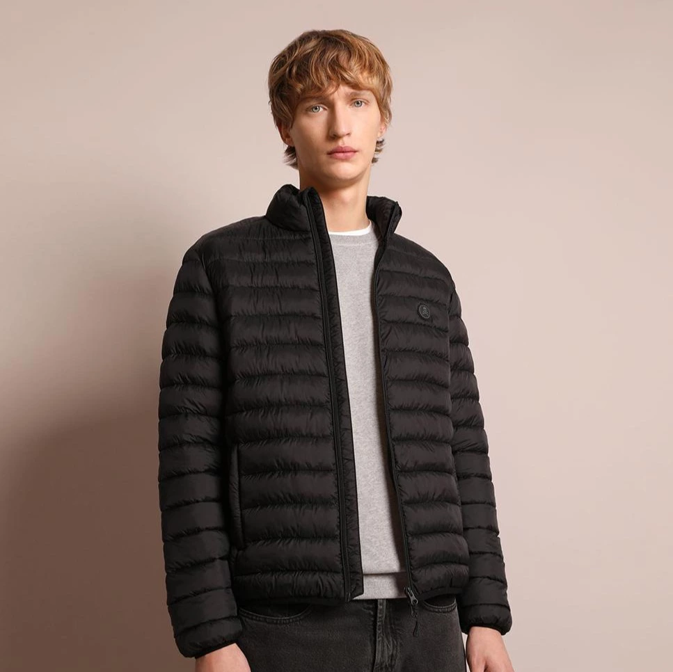 Scalpers
Plumífero de hombre acolchado en negro