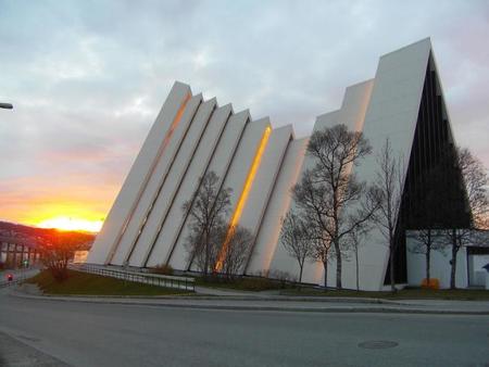 1200px Arctic Cathedral Midnight Sun