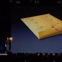 Hace 17 años, Steve Jobs convirtió un sobre de manila en un símbolo que cambió para siempre el marketing tecnológico 