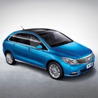 Denza 400, un eléctrico de Daimler para China con 400 kilómetros de autonomía