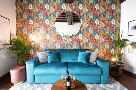 Un pequeño apartamento en Roma lleno de color y de tendencias "deco" muy inspiradoras