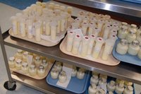 ¿Dónde puedo donar leche materna en España?