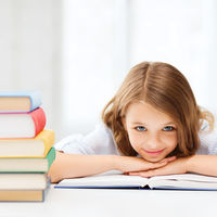 Los libros de texto serán gratis en Madrid a partir del curso 2018-2019: cómo participar en el programa de préstamo