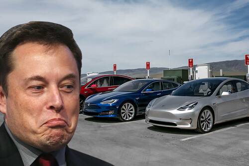 Elon Musk se da cuenta de que Tesla no puede competir con el coche eléctrico barato chino ni tirando los precios. Su plan es reconvertirla en una empresa de robotaxis