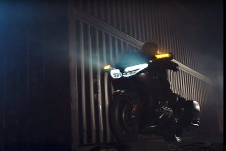La nueva GL1800 Gold Wing sabe saltar, o eso quiere demostrarnos Honda con su último vídeo