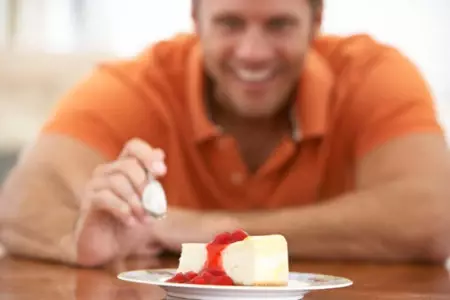 Seis recursos científicamente probados que ayudan a comer menos