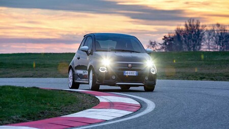 Abarth 695 Essesse 8