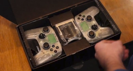 Ouya anuncia el envío de consolas a los mecenas de Kickstarter y muestra el unboxing de su versión para desarrolladores