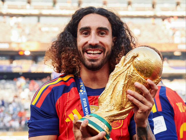 "Me gustaría que los Pokémon existiesen". Que Cucurella quiera cenar con su preferido es de lo mejor que nos ha dejado el Mundial 2026