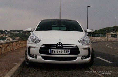 Citroen-DS5-HYbrid4-presentacion-02