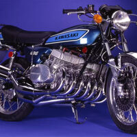 Un jubilado en su casa ha hecho lo que Kawasaki nunca pudo: una moto de siete cilindros que suena como un caza