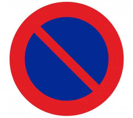 Señal R-308 (prohibido aparcar o estacionar)