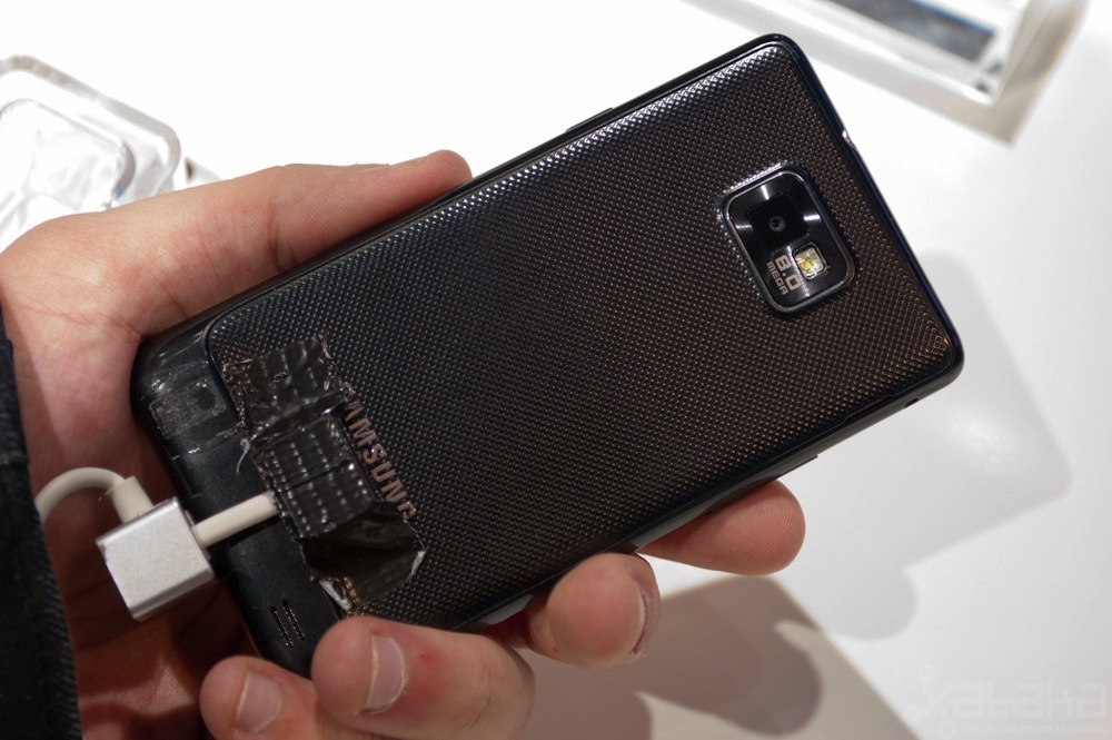 Foto de Samsung Galaxy S II en MWC 2011 (2/4)