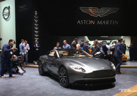 Aston Martin DB11