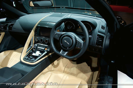 Jaguar F-Type, Salón de París 2012