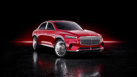 ¡Sorpresa! El SUV de Mercedes-Maybach es un sedán