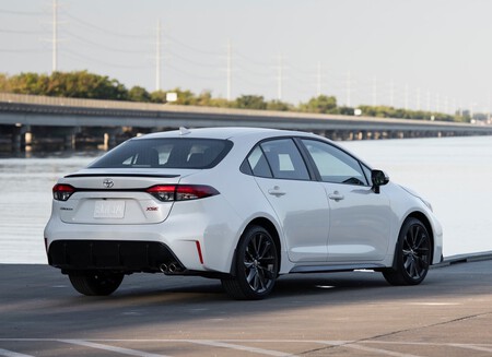 Toyota Corolla Sedan 2023 1600 05