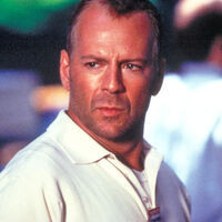 "Sé que nunca volveré a trabajar con él". Bruce Willis arremetió así contra el director de uno de sus más grandes taquillazos 