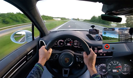 Alucina con este Porsche Cayenne Turbo potenciado a 962 CV volando a 330 km/h por la Autobahn