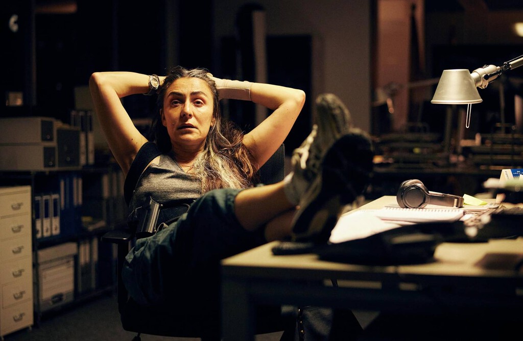 Hoy en Netflix, un thriller con Candela Peña donde la gente sonríe muy poco y que convierte la memoria en un lugar peligroso
