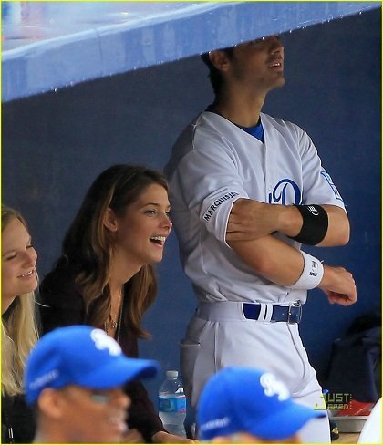 Joe Jonas ya no lleva su anillo,¿habrá perdido algo más?
