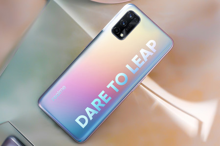 Realme X7 y Realme X7 Pro: pantalla AMOLED de hasta 120 Hz, cámara cuádruple y carga rápida de 65W