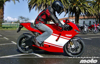 Motorpasión a dos ruedas: Valentino Rossi deja Ducati… y nosotros probamos la Ducati Desmosedici RR